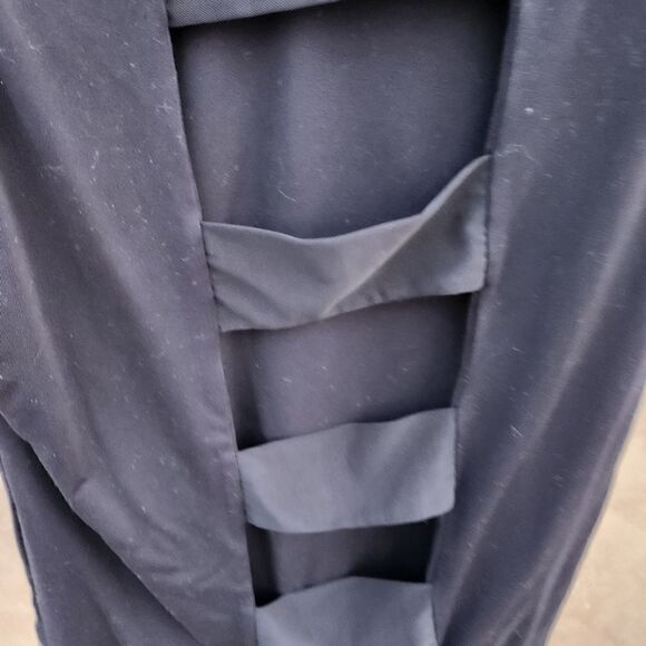 Yogalicious black open back tank - Picture 4 of 7